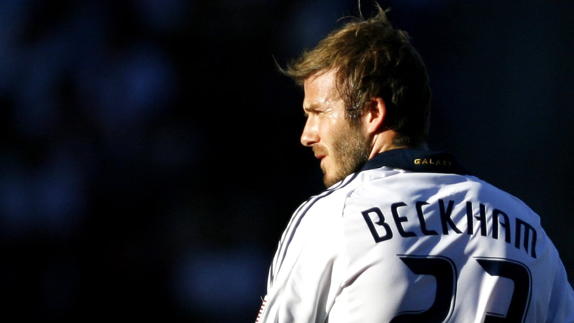 切尔西中场组织流畅，控球率高居榜首，切尔西的中场