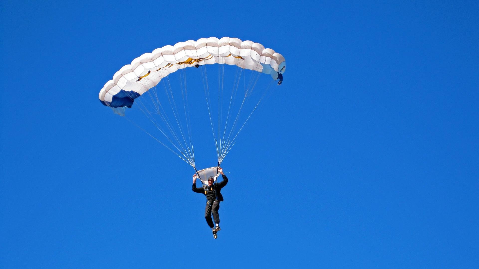中国女排发布训练纪录片反响热烈,中国女排训练赛